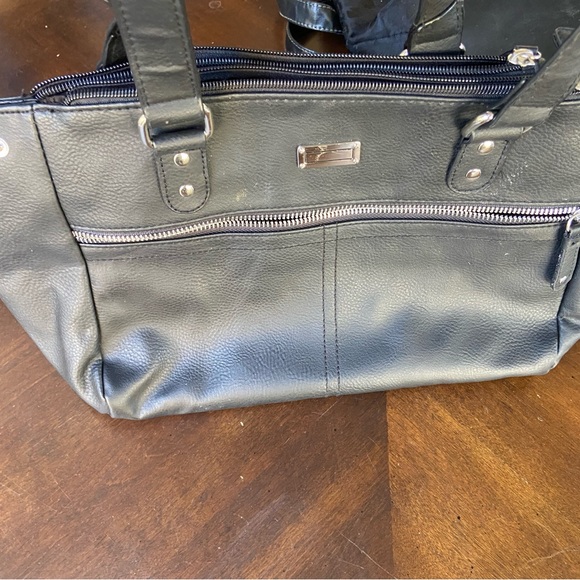 Elegant Black Leather Tote Bag - Picture 2 of 5